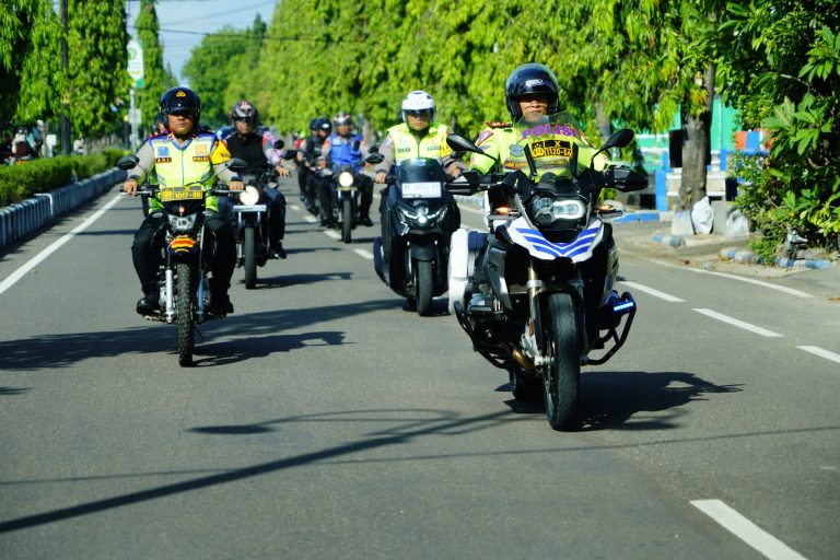 Polres Ponorogo Gelar Patroli Skala Besar dan Bersama Forkopimda Kunjungi Sejumlah Gereja