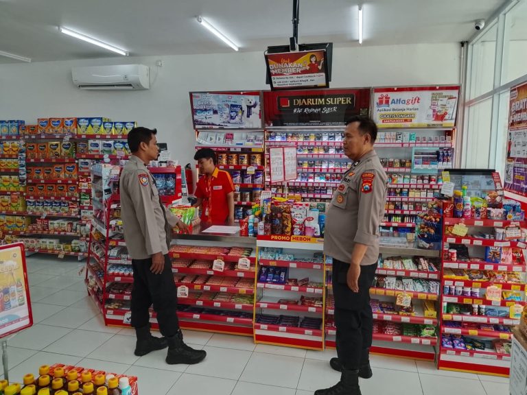 POLSEK PULUNG LAKSANAKAN PATROLI PRESISI KRYD JAGA SITKAMTIBMAS WILAYAH KECAMATAN PULUNG