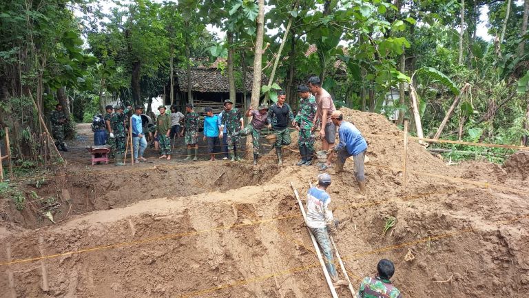 Warga Ponorogo Sangat Antusias Sambut Pembangunan Jembatan Perintis Garuda