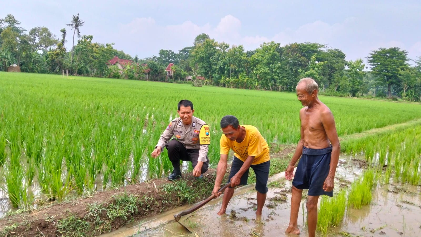 Polsek Balong Laksanakan Patroli Presisi Antisipasi Premanisme di Wilayah Kec. Balong