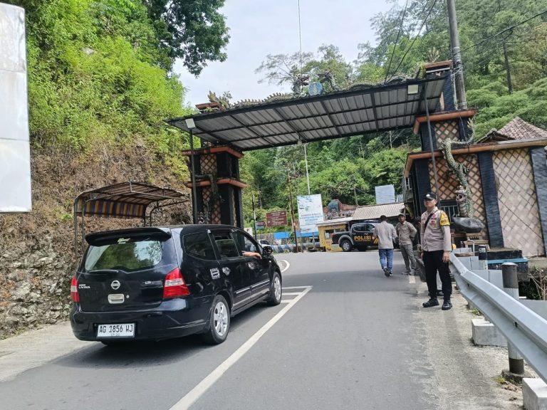 Polsek Ngebel Gelar Patroli KRYD, Jaga Keamanan Wilayah dan Wisata Telaga Ngebel