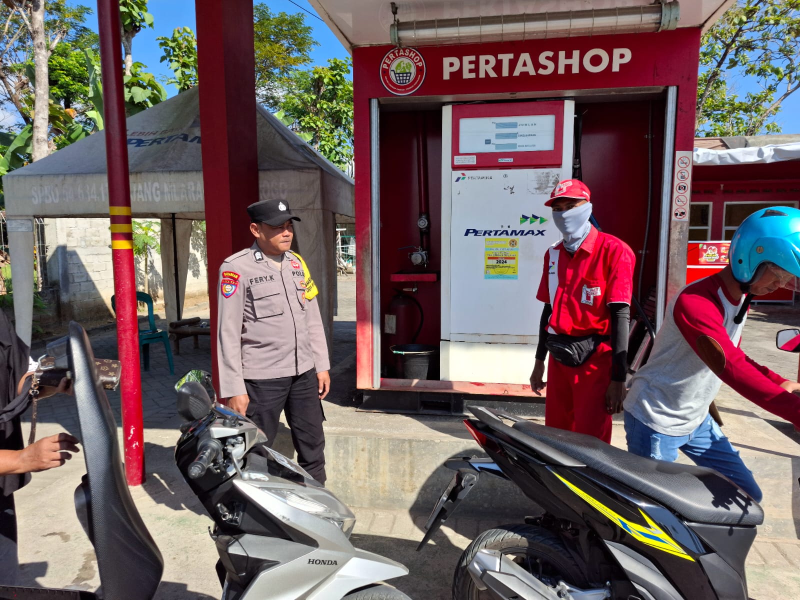 Patroli Presisi Polsek Jambon Antisipasi Gangguan Kamtibmas dan Bencana Alam