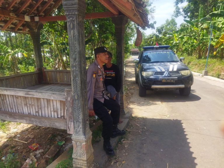 Patroli Presisi Polsek Bungkal Tingkatkan Harkamtibmas dan Antisipasi Kejahatan di Wilayah Kecamatan Bungkal