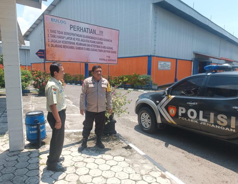 Polsek Jenangan Laksanakan Patroli Presisi, Antisipasi 3C dan Perkuat Harkamtibmas