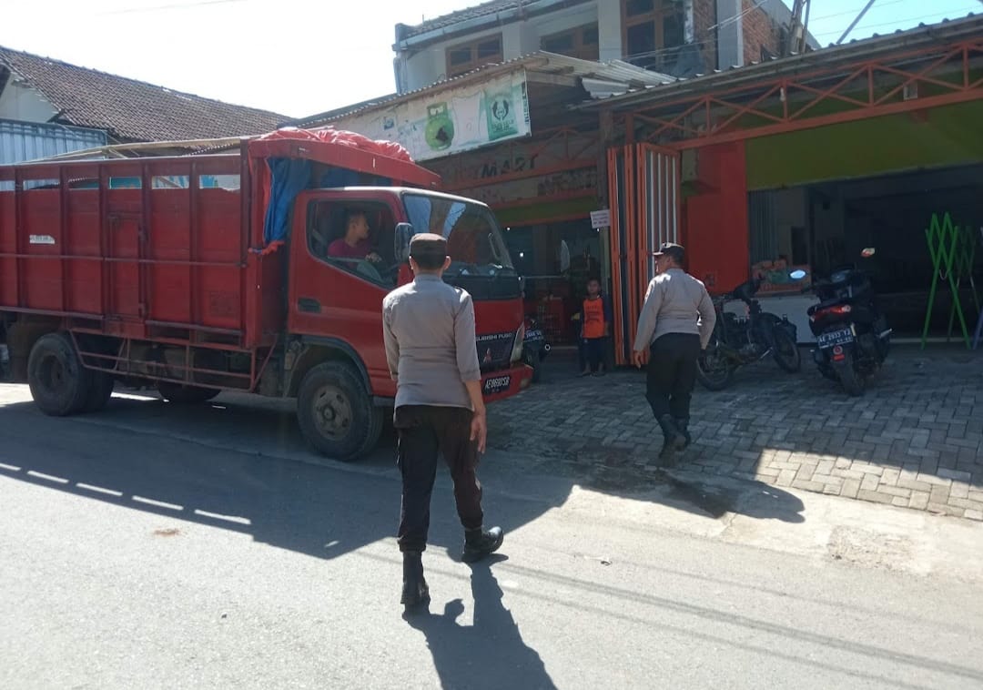 Polsek Ngrayun Laksanakan KRYD Patroli Presisi untuk Jaga Harkamtibmas dan Antisipasi 3C