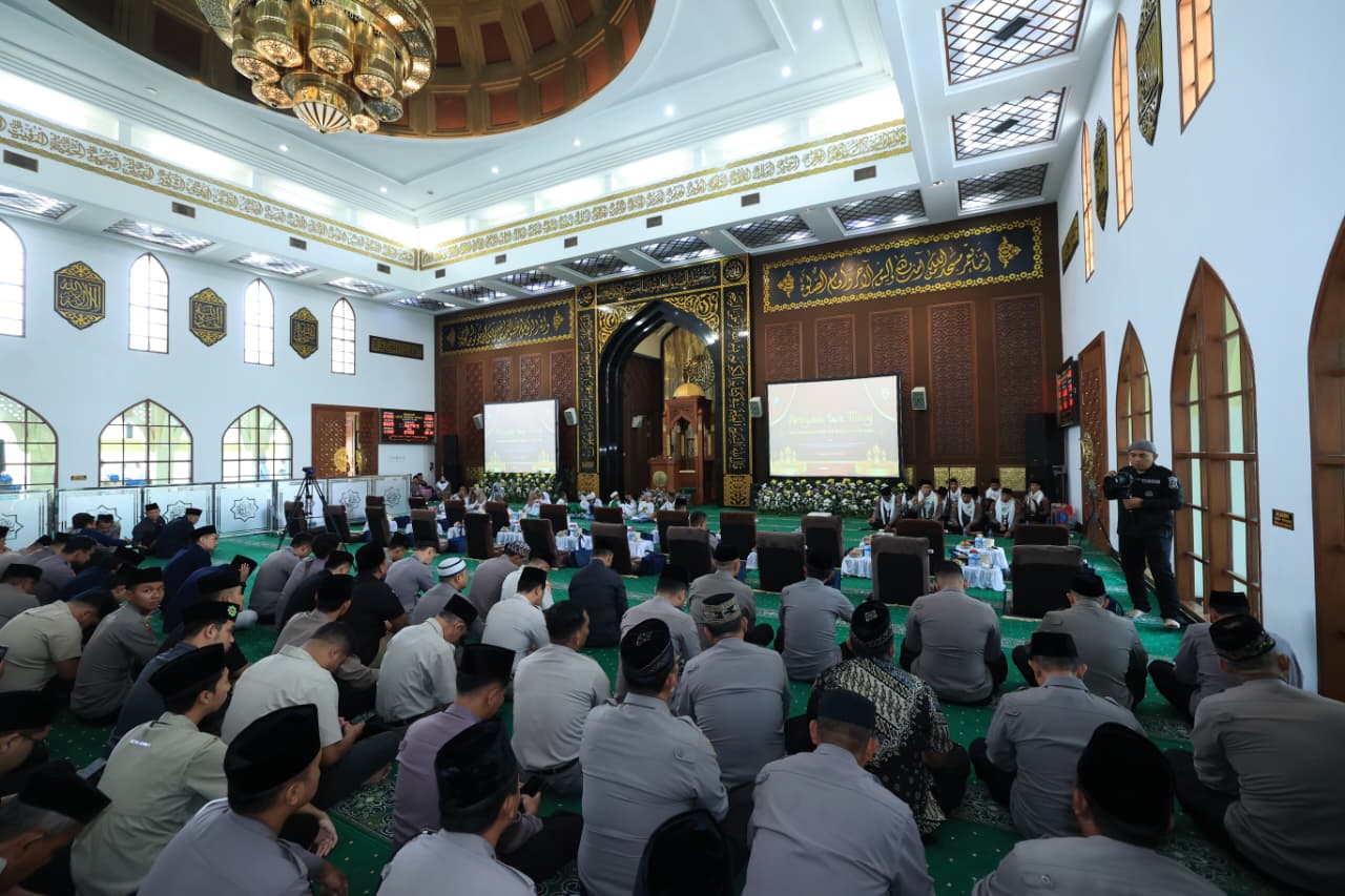 Polda Jatim Peringati Isra’ Mi’raj Pertebal Iman dan Taqwa