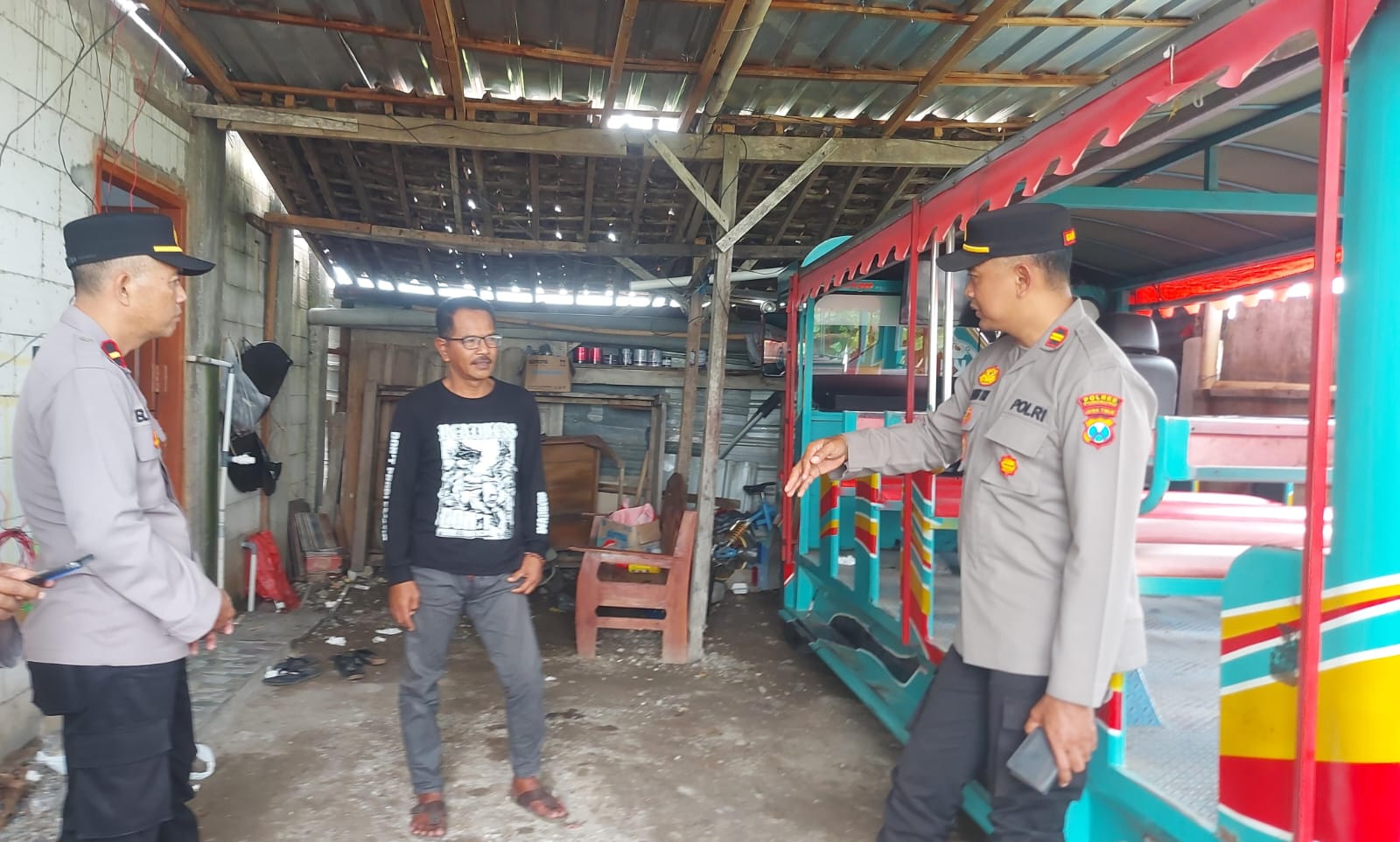 Kapolsek Sukorejo Berikan Himbauan Larangan Operasional Kereta Kelinci di Jalan Raya