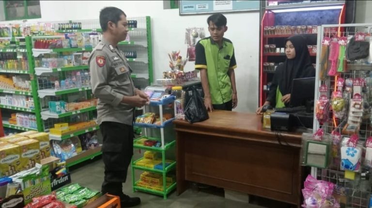 Polsek Balong Gelar Patroli Presisi Blue Light, Antisipasi 3C dan Tindak Kriminal