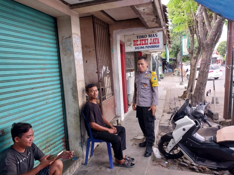 Polsek Balong Laksanakan Patroli Presisi Antisipasi Premanisme dan Gangguan Kamtibmas