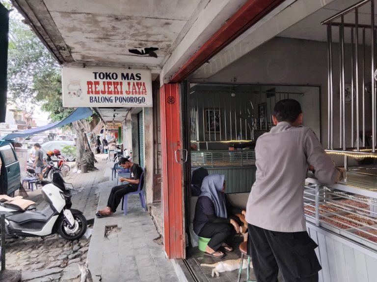 Polsek Balong Laksanakan Patroli Presisi Harkamtibmas, Antisipasi 3C dan Laka Lantas