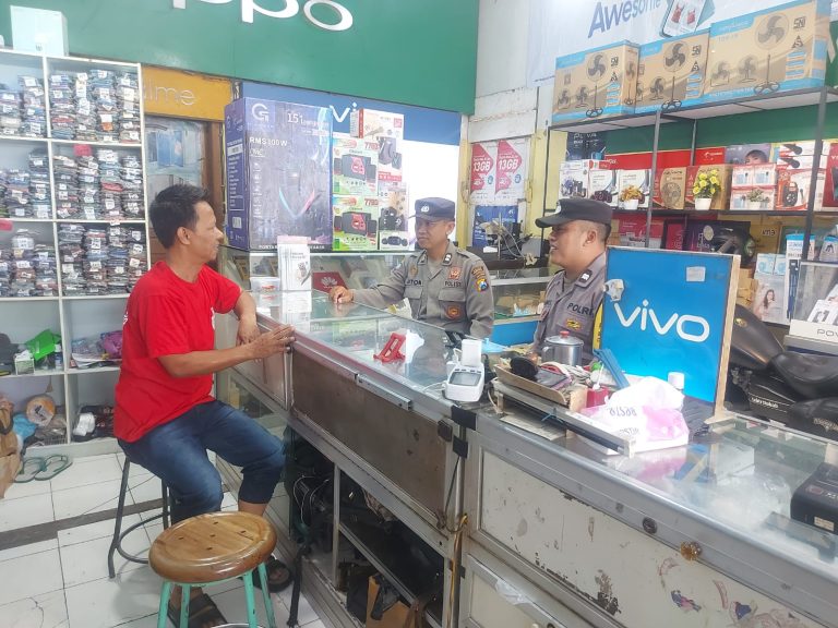 Polsek Jenangan Laksanakan Patroli Presisi, Perkuat Harkamtibmas dan Pelayanan Masyarakat