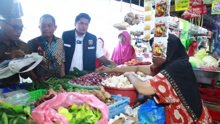 Satgas Pangan Polres Tanjungperak Pastikan Stok Bapokting Aman Jelang Ramadhan
