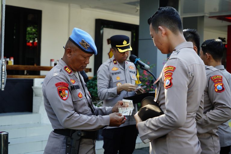Gaktibplin Digelar Mendadak, Sipropam Polres Ponorogo Razia Internal dan Tes Urine 15 Anggota