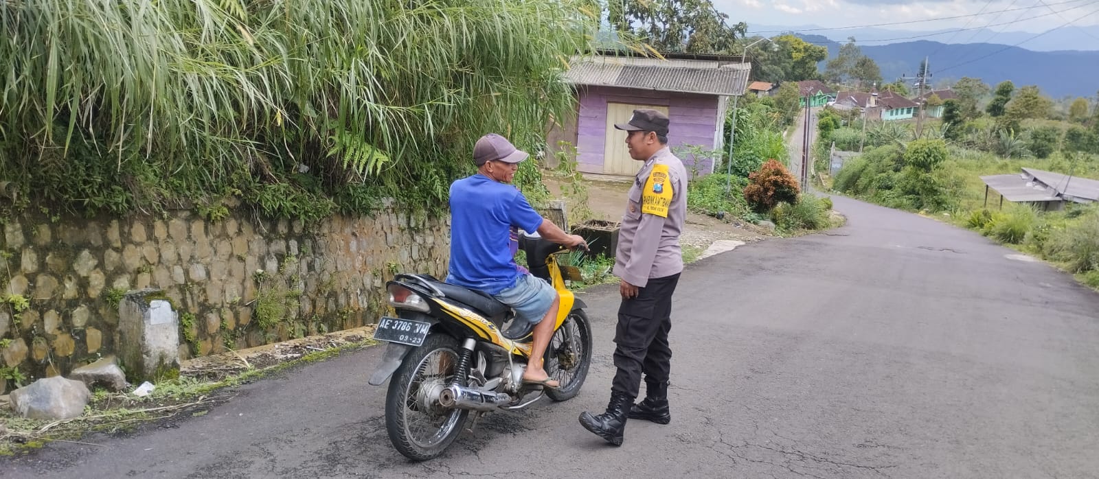POLSEK PUDAK GELAR PATROLI HARKAMTIBMAS KRYD, ANTISIPASI CURAS CURAT CURANMOR