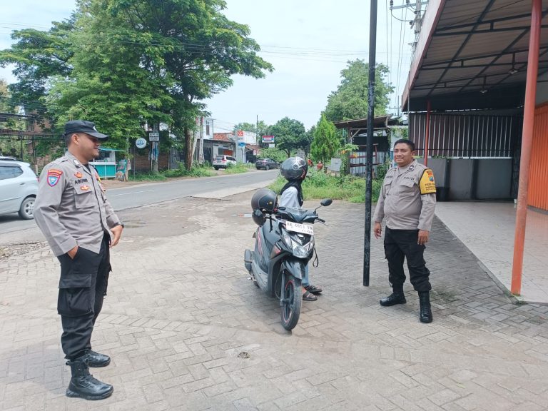 Patroli Ngabuburit Polsek Jetis Antisipasi Gangguan Kamtibmas dan Kamseltibcar Lantas