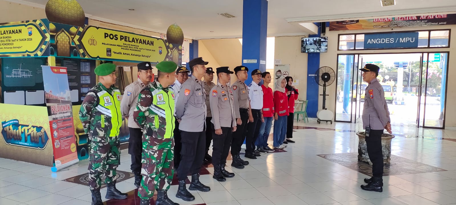 Idul Fitri 1447 H, Anggota Kodim Ponorogo Perkuat Pengamanan dan Pelayanan Ketupat Semeru 2026
