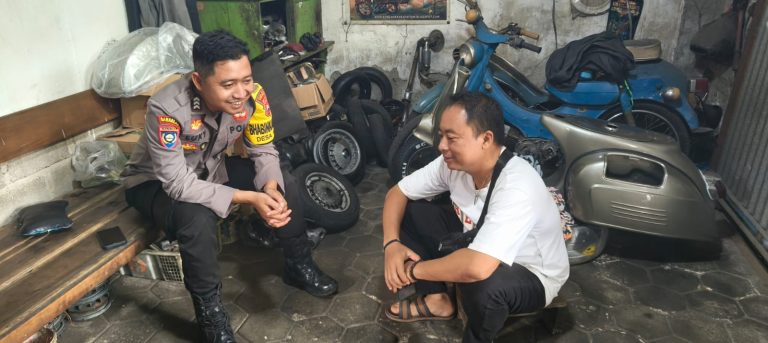 Polsek Sooko Laksanakan Patroli KRYD, Situasi Kamtibmas Terpantau Aman dan Kondusif