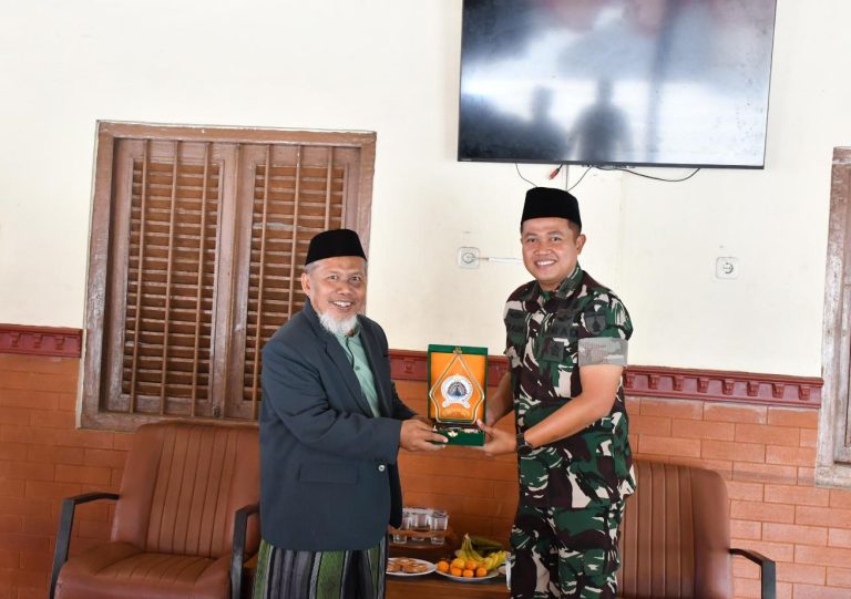 Bangun Imunitas Bangsa, Dandim Ponorogo Silaturahmi ke Ponpes Wali Songo Ngabar