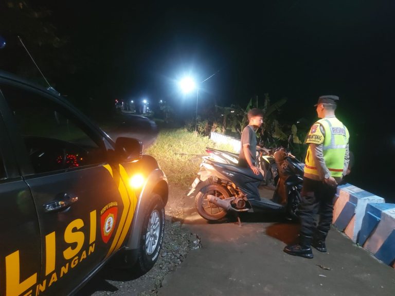 POLSEK JENANGAN INTENSIFKAN PATROLI PRESISI, ANTISIPASI GANGGUAN KAMTIBMAS DI WILAYAH HUKUM
