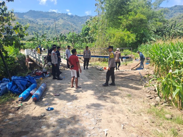 PATROLI PRESISI POLSEK SAWOO INTENSIFKAN PENGAWASAN, CEGAH KRIMINALITAS DAN LAKA LANTAS