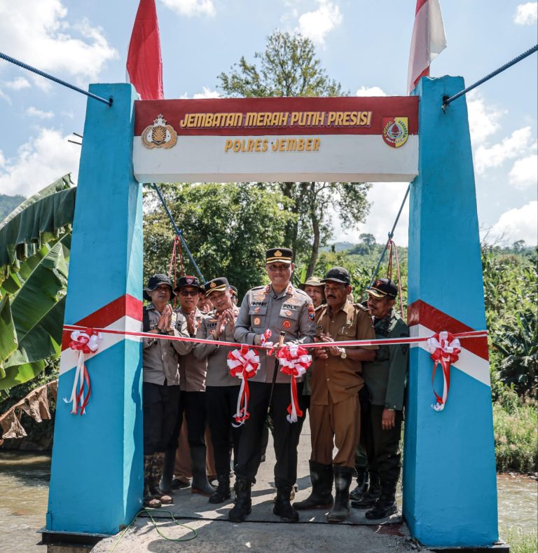 Kapolres Jember Resmikan Jembatan Merah Putih Presisi, Akses Warga di Dua Kecamatan Jadi Lebih Aman