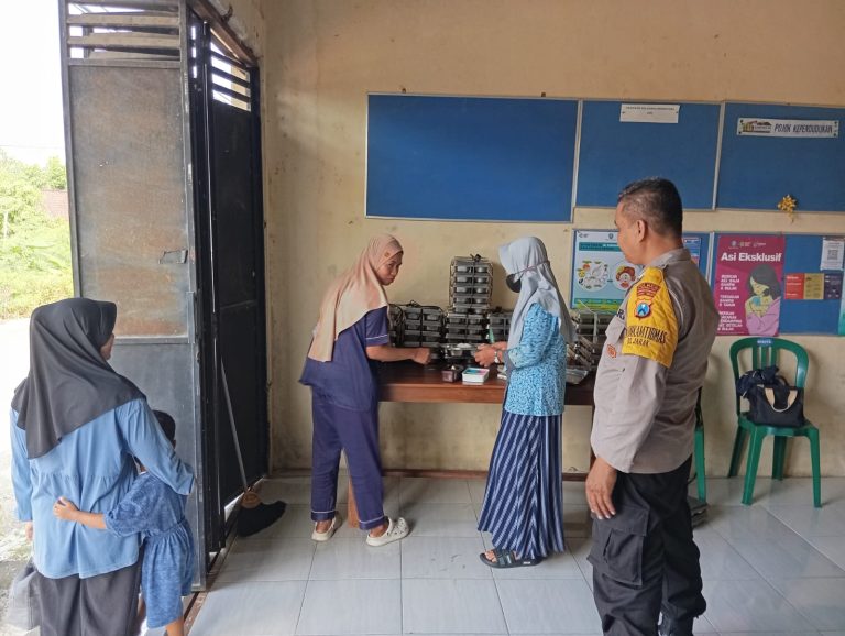 Polsek Siman Gelar Patroli KRYD, Dialogis dengan Warga Antisipasi 3C dan Laka Lantas