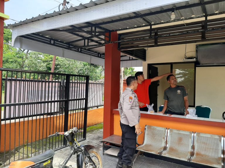 Polsek Sukorejo Patroli KRYD di 10 Desa, Ajak Warga dan Satpam Tingkatkan Kewaspadaan
