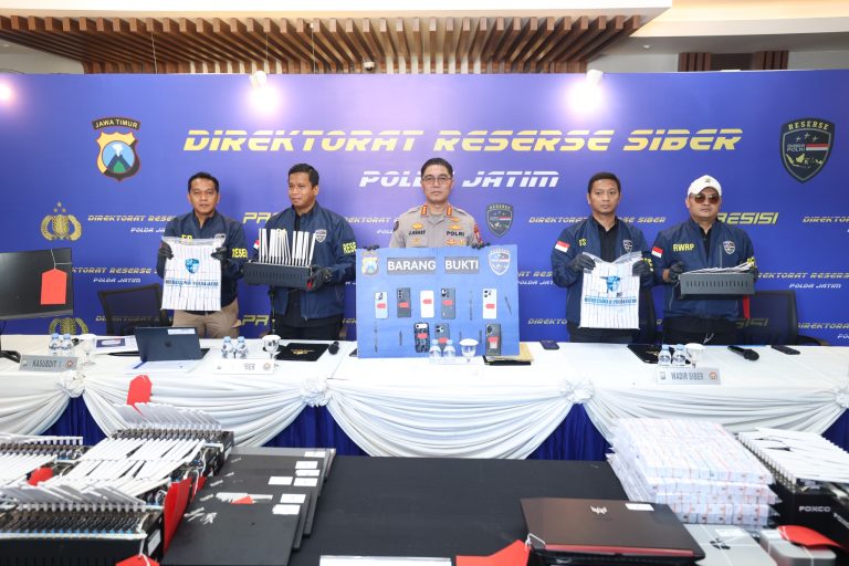 Polda Jatim Ungkap Dugaan Penyalahgunaan Data Pribadi untuk Layanan OTP Ilegal, Tiga Tersangka Diamankan