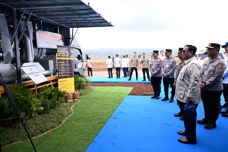 Dari Jawa Timur, Presiden Prabowo Groundbreaking 10 Gudang Pangan Polri dan Luncurkan 166 SPPG