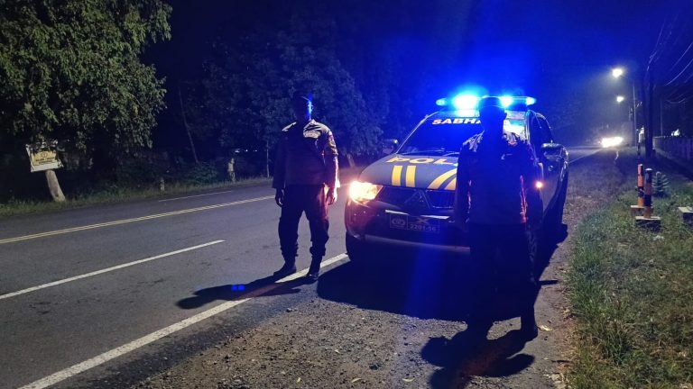 Patroli Blue Light Polsek Babadan Perkuat Keamanan Jalur Ponorogo–Madiun di Malam Hari