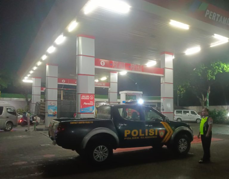Patroli KRYD Polsek Slahung Perkuat Pengamanan Malam Hari di Sejumlah Objek Vital