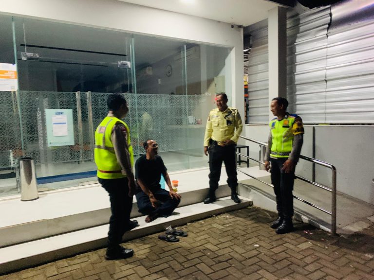 Polsek Pulung Gencarkan Patroli Presisi Malam Hari untuk Cegah Kriminalitas dan Jaga Kamtibmas