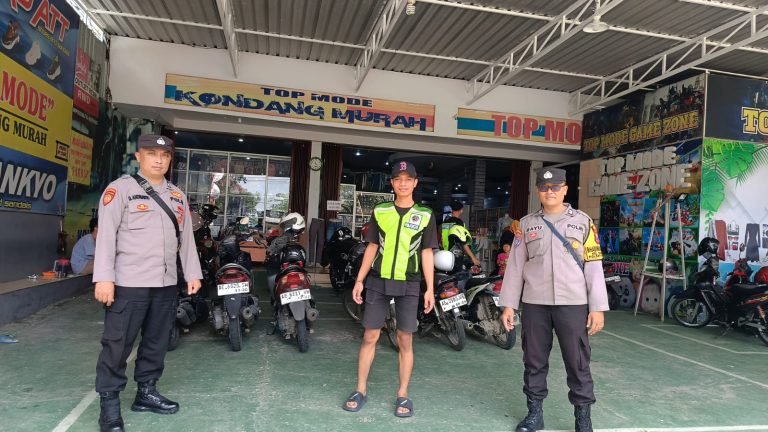 PATROLI KRYD POLSEK BABADAN TINGKATKAN KEWASPADAAN DAN JAGA KAMTIBMAS TETAP KONDUSIF