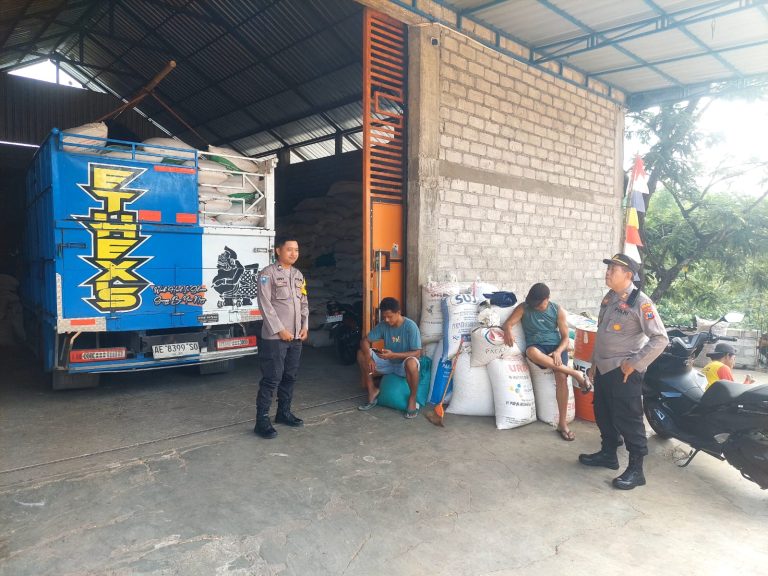 POLSEK SOOKO INTENSIFKAN PATROLI KRYD, CIPTAKAN SITUASI KAMTIBMAS AMAN DAN KONDUSIF
