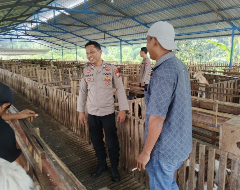 PATROLI PRESISI POLSEK JETIS TINGKATKAN KEAMANAN DAN KELANCARAN AKTIVITAS MASYARAKAT