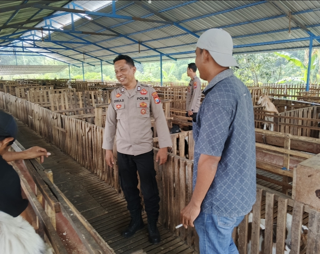 PATROLI PRESISI POLSEK JETIS TINGKATKAN KEAMANAN DAN KELANCARAN AKTIVITAS MASYARAKAT