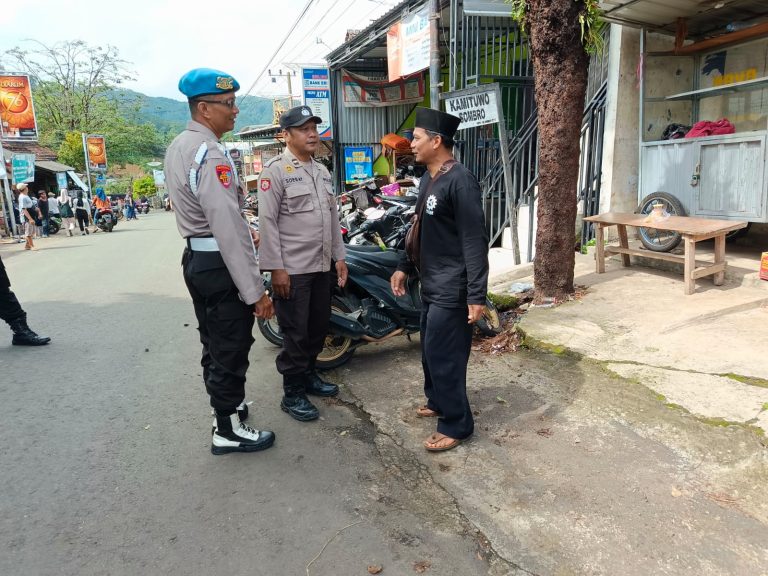 Polsek Sooko Tingkatkan Patroli Harkamtibmas untuk Jaga Situasi Tetap Kondusif