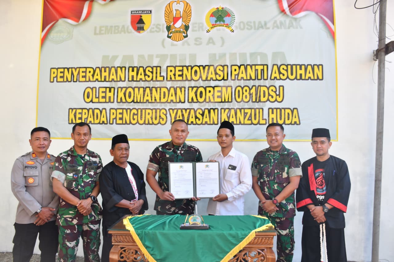 Dandim Ponorogo Dampingi Danrem 081/Dsj Pada Acara Penyerahan Hasil Renovasi Yayasan Panti Asuhan Kanzul Huda dan Tinjau Jembatan Garuda