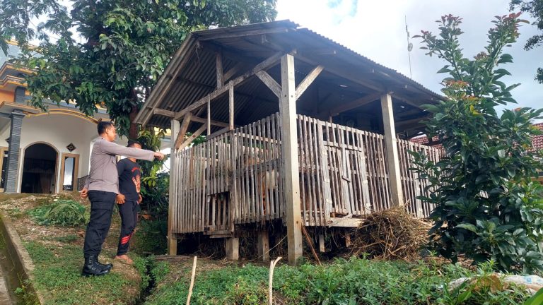 Polisi Sambangi Peternak Kambing di Desa Karangtalun, Dorong Peningkatan Ekonomi Masyarakat