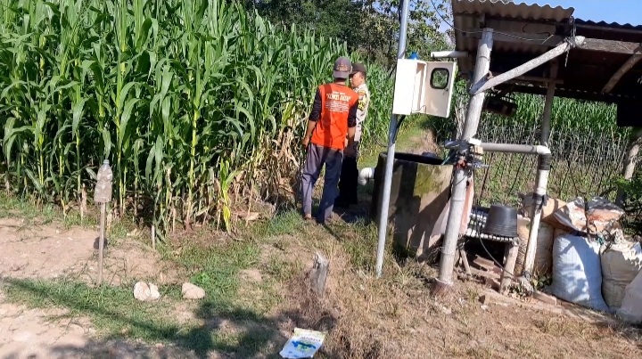 Polsek Jenangan Dukung Ketahanan Pangan Melalui Pemantauan Peternakan Ayam di Kelurahan Setono