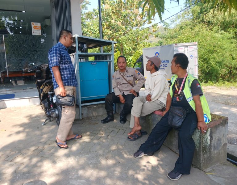 Patroli Presisi Polsek Sawoo Intensifkan Edukasi Kamtibmas dan Sosialisasi Layanan 110