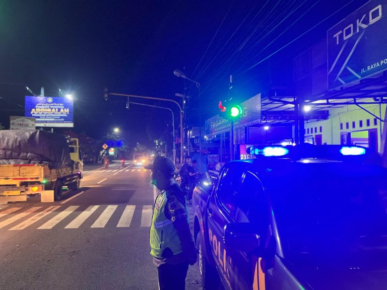 Patroli Harkamtibmas Malam Hari, Polsek Slahung Pastikan Wilayah Tetap Aman dan Kondusif
