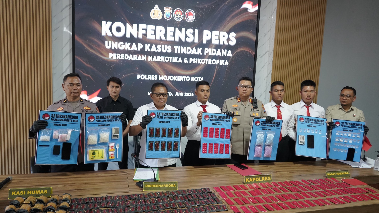 Polres Mojokerto Kota Ungkap Narkoba Temukan 330 Catride Vape Berisi Etomidate