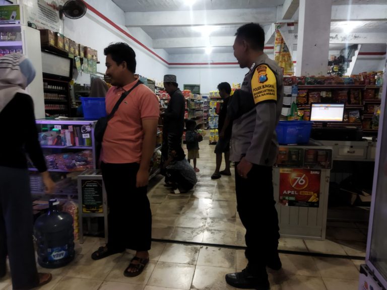 Patroli Presisi Polsek Jenangan Intensifkan Harkamtibmas dan Sosialisasi Layanan 110 kepada Masyarakat