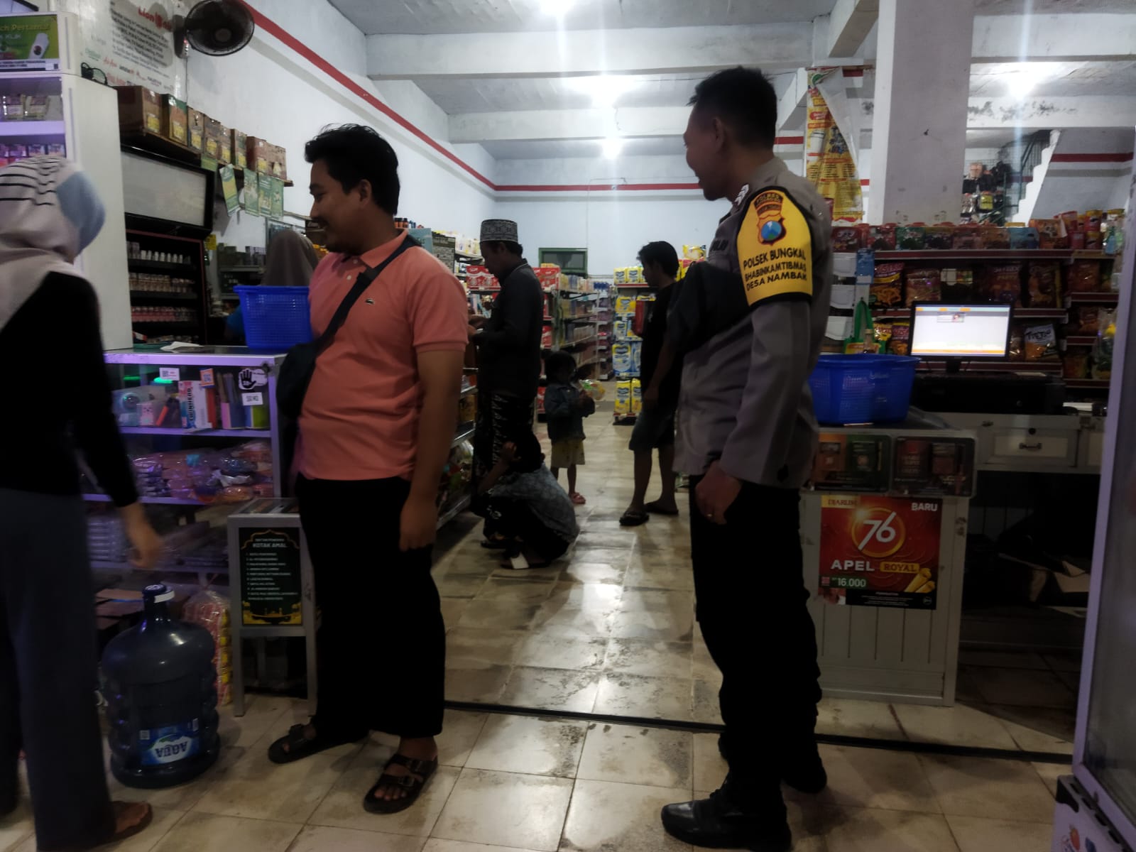 Patroli Presisi Polsek Jenangan Intensifkan Harkamtibmas dan Sosialisasi Layanan 110 kepada Masyarakat