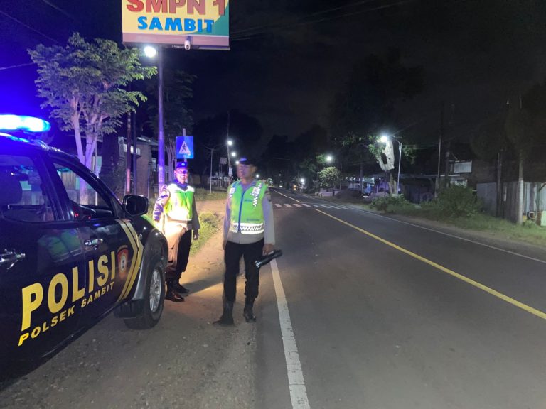 Patroli KRYD Polsek Sambit Perkuat Pengamanan Objek Vital dan Antisipasi Balap Liar pada Malam Hari