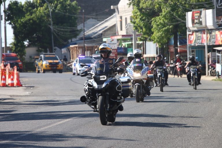 Polres Sumenep Patroli Skala Besar Pastikan Perayaan 1 Suro Kondusif