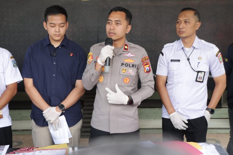 Polres Malang Bongkar Modus Penipuan Berkedok Program UMKM Dua Tersangka Diamankan