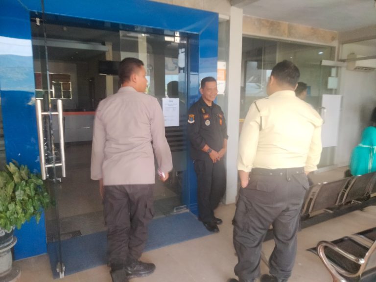 Patroli KRYD Polsek Sambit Intensifkan Pengamanan dan Antisipasi Gangguan Kamtibmas