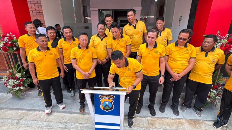 Tingkatkan Pelayanan Masyarakat, Kapolres Probolinggo Resmikan Gedung Berkah Satreskrim